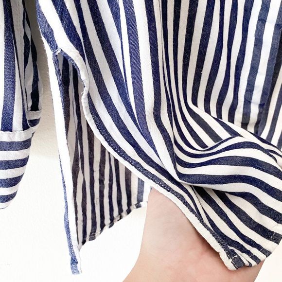 Per se button up blouse | Size: Large - Picture 3 of 3